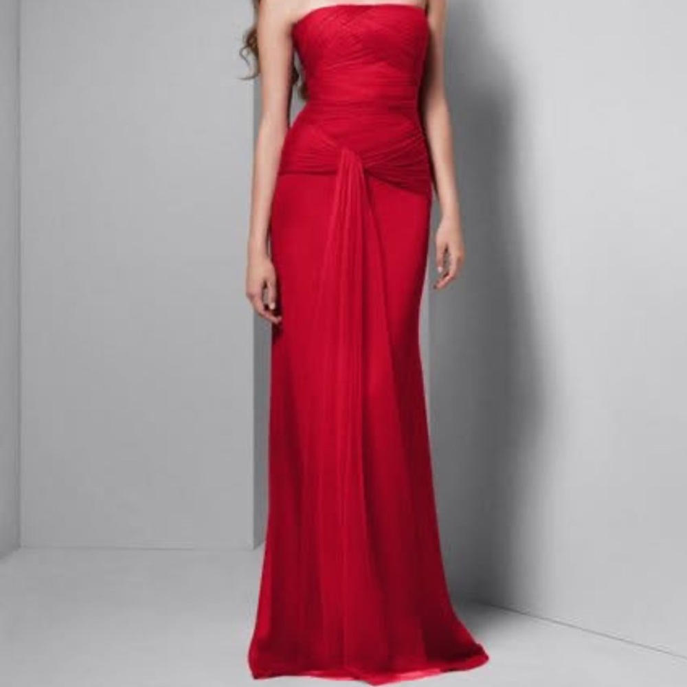 Vera Wang Black Strapless Gown
